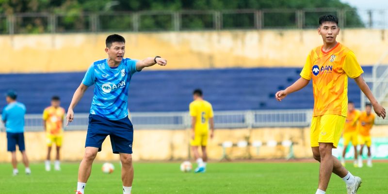 Các lò đào tạo trẻ đã và đang đóng góp rất nhiều vào sự phát triển của Bóng đá Việt Nam